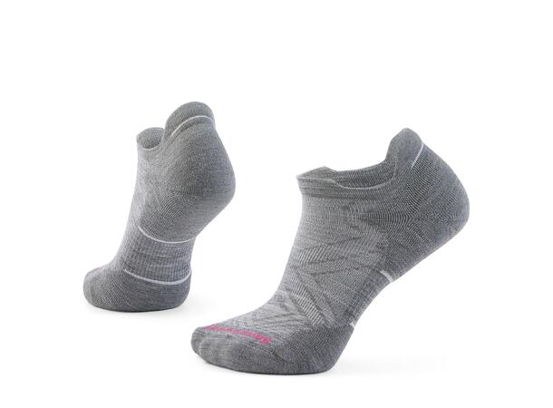 W Run Targeted Cushion Low Ankle Socks