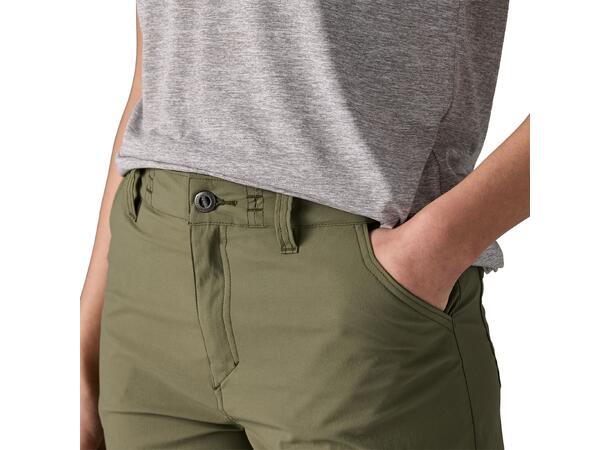 W Quandary Shorts - 7 in.